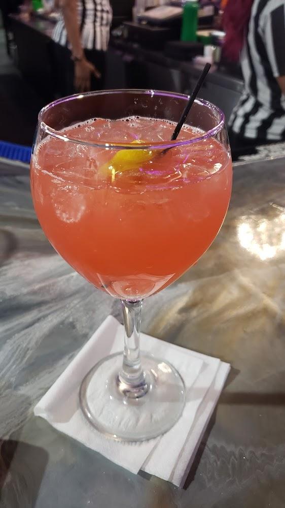 Lavue Bar & Grill Menu image 3